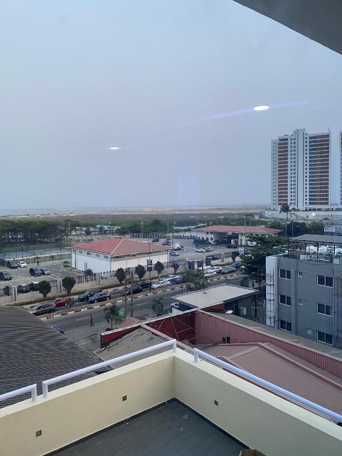 波士套房酒店 拉各斯 外观 照片